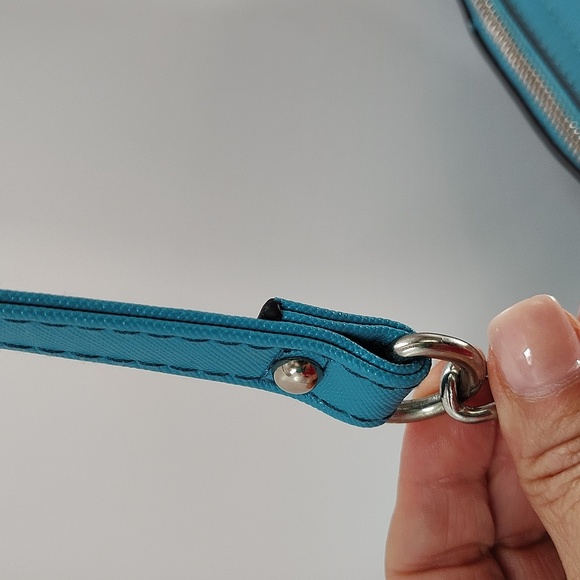 Steve Madden Teal Blue Zip Top Partial Chain Strap Crossbody Bag - Picture 4 of 9